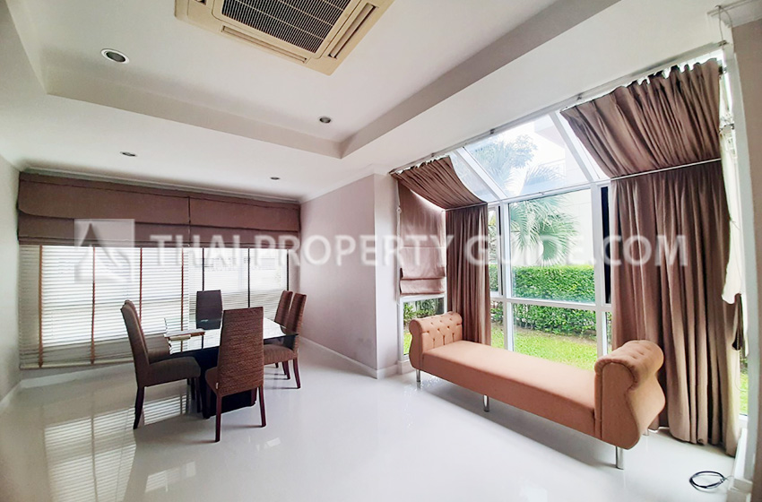 House with Shared Pool in Sukhumvit 